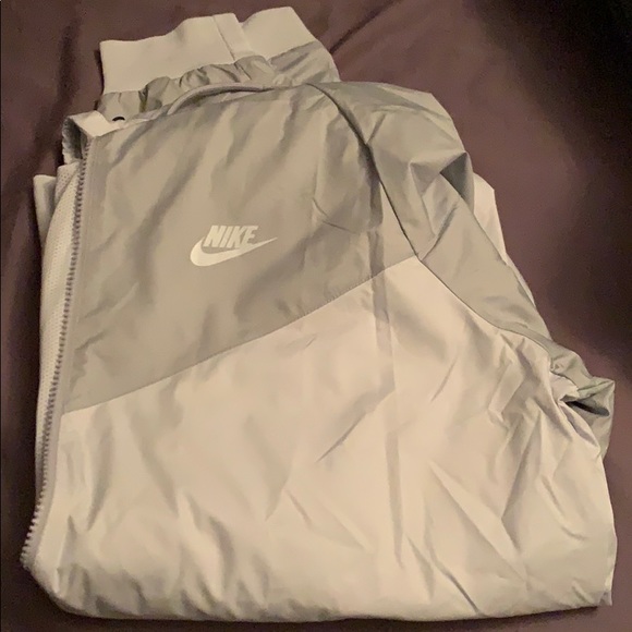 Nike Jackets & Coats Nike Windbreaker Poshmark